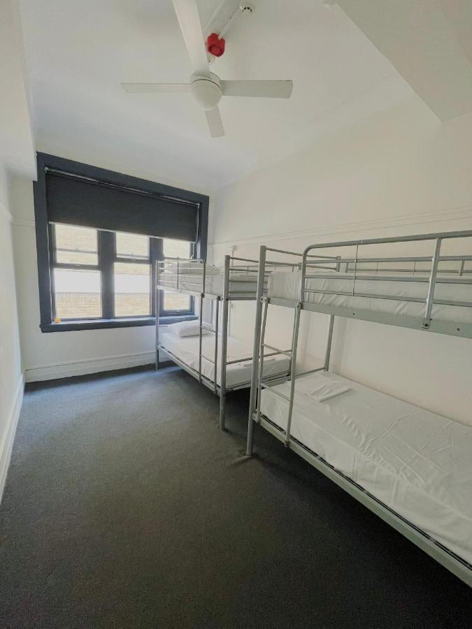 The Downing Hostel Сидней Экстерьер фото