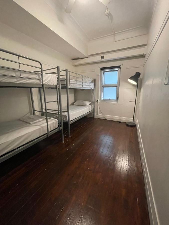 The Downing Hostel Сидней Экстерьер фото